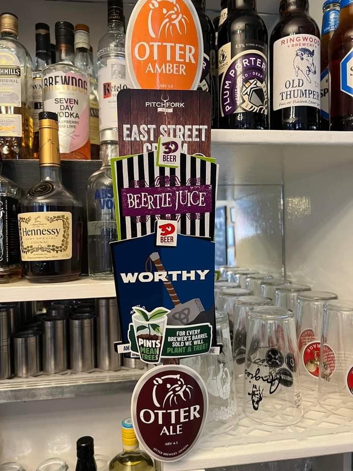 We have a great selection of #beer #cider &amp; #realales on draught today! such as <a href="/BespokeBrewery/">Bespoke Brewing Co.</a> &amp; some delights in the cellar from <a href="/otterbrewery/">Otter Brewery</a> <a href="/PitchforkAles/">Pitchfork Ales</a> <a href="/3dbeercom/">3D Beer</a> #Goodbeer #Goodbrewies #Goodpub #Gloucester <a href="/CampaignforPubs/">Campaign for Pubs</a> <a href="/GloucesterBID/">GloucesterBID</a>