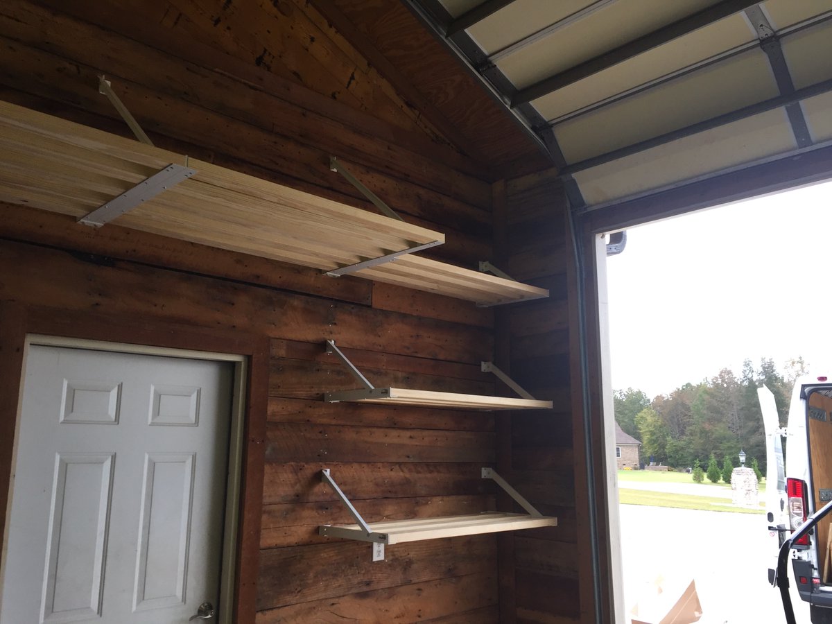 RhinoShelf's tweet image. Yes Rhino Shelf Garage Storage Systems are strong and safe, but they also LOOK GREAT in any garage! (919) 331-0204 rhinoshelf.com #conquertheclutter #madeinamerica #garagestorage #homeorganization #garagegoals