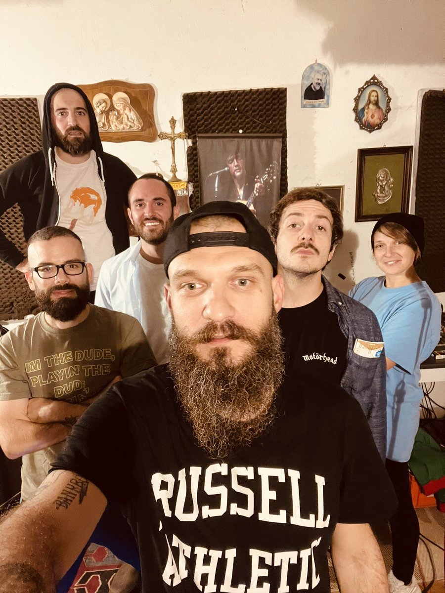 Hello. 👋 
.
#punk #band #punkrock #antifolk #rehearsal #newstuff #soundtrack #spotify #applemuaic #amazonmusic #punkitaliano