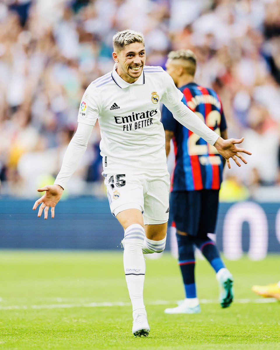 Fede Valverde, nominado a Jugador del Mes de LaLiga en octubre.  

Ya lo ganó en septiembre, ahora puede repetir premio. 

Se vota acá: laligapotm.easports.com