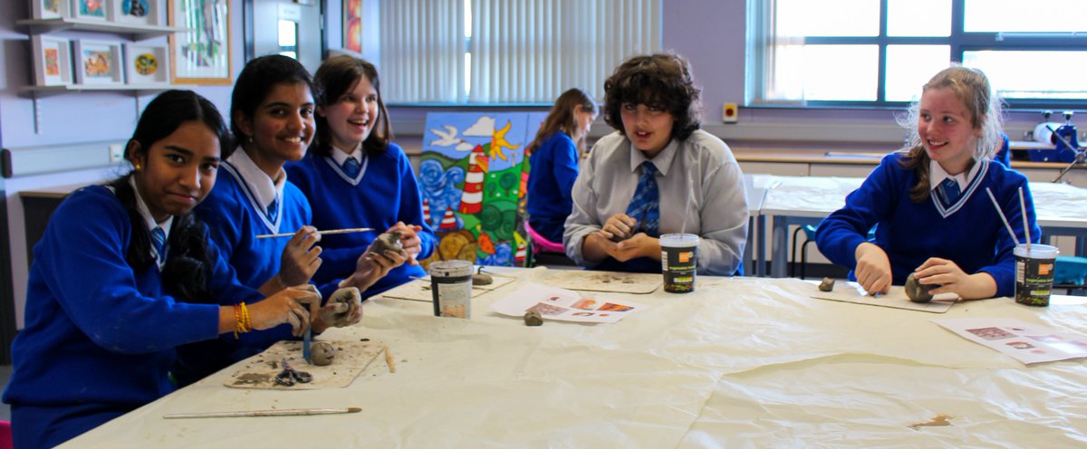 AGSART1's tweet photo. Fun Art Club this afternoon. Students loving the ceramics:) @assumptionlive https://t.co/uDb9yBgQYL