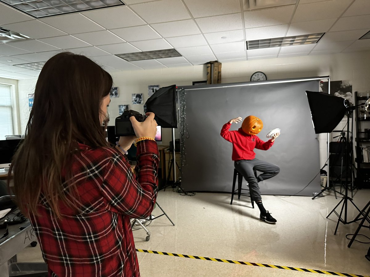 Tina Roberts tweet media