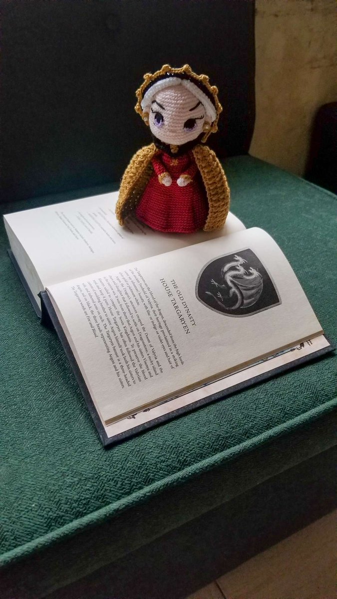 LatigoRapperMe's tweet photo. Queen Rhaenyra Targaryen, the legitimate ruler of the seven kingdoms! Amigurumi crochet doll created by my wife, Cory Rusiana #HOTD #TeamBlack #HouseoftheDragon #Targaryen #GOT #GameOfThrones #Amigurumi #Crochet #Doll #RhaenyraTargaryen #GRRM https://t.co/t379ZaE2sT
