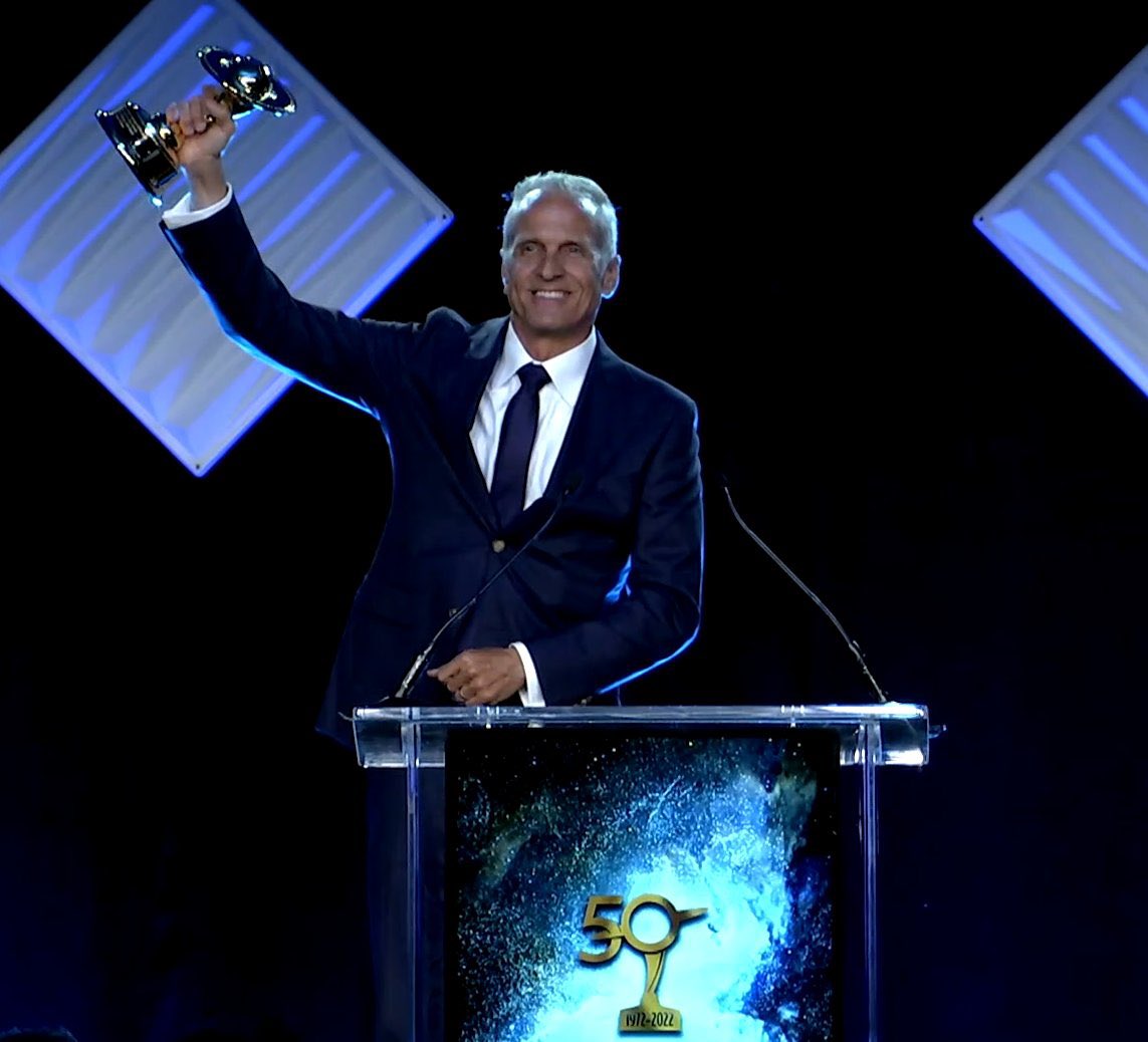 PatrickFabian's tweet photo. Thrilled to accept Best Ensemble Award on behalf of the #BetterCallSaul cast at #SaturnAwards last night. 

🙏💙
#ShowbizFun https://t.co/6zDqwNZhOs