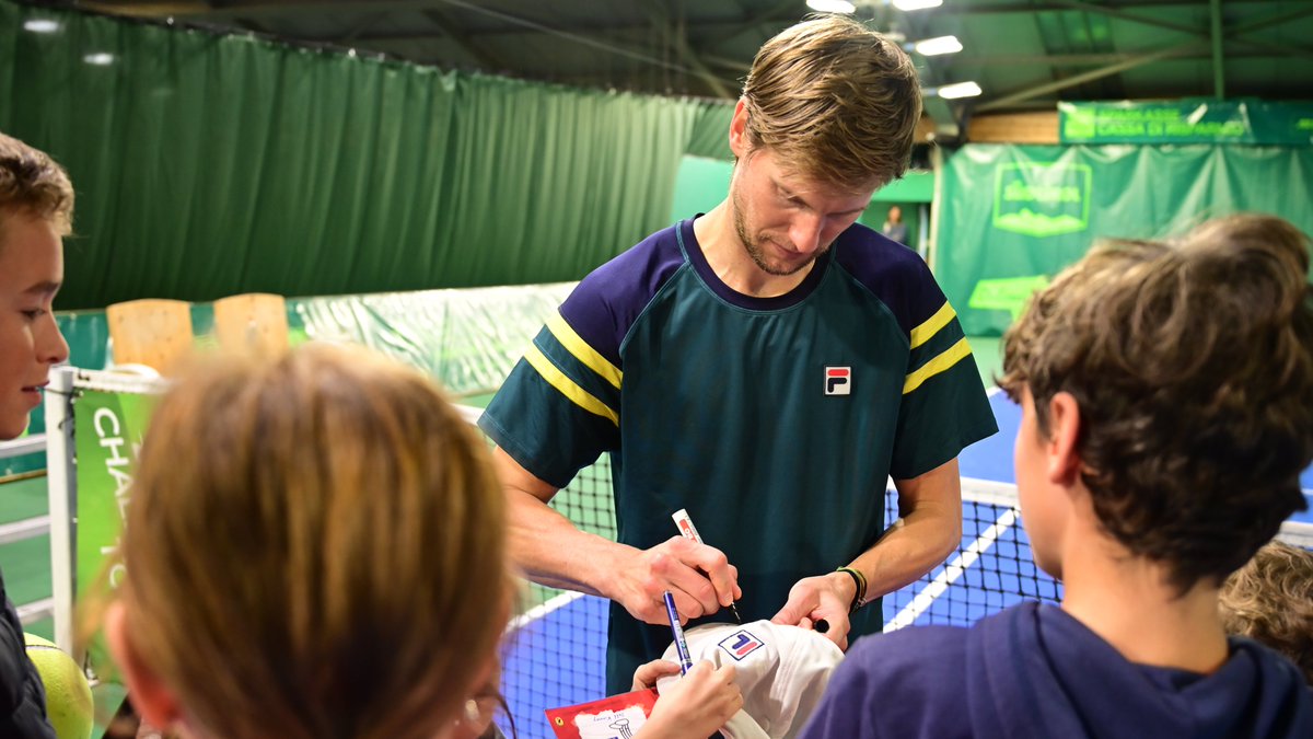 Always inspiring the next generation 😍 🇮🇹 Andreas Seppi ♾ #ATPChallenger | 📸R.Strimmer/ChallengerOrtisei