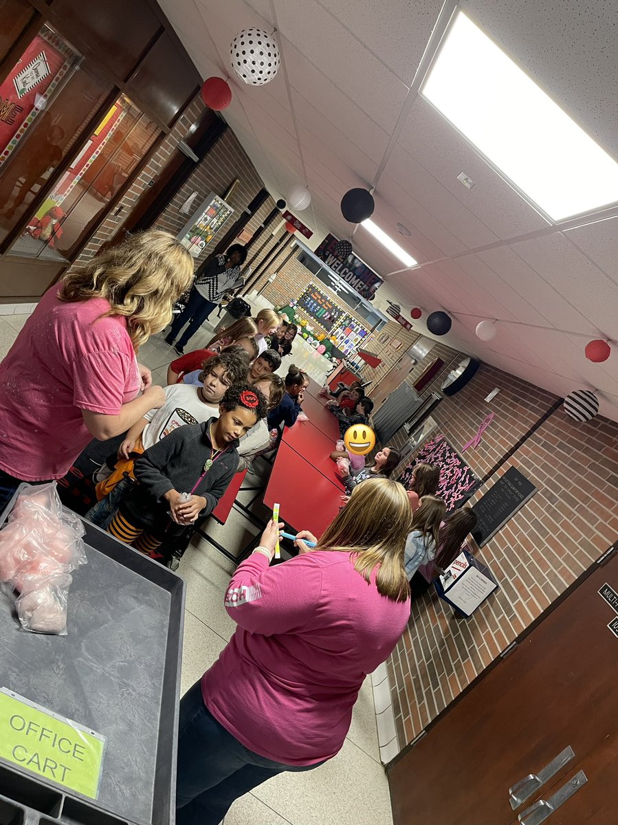 DieckSCCS's tweet photo. Our Dieck Community raised $242.50 from our Pink Cotton Candy Fundraiser and by selling 10 more Pink Ribbons for the Real Men Wear Pink! #Fearless #DieckStrong #PinkIsHope https://t.co/Uq6i3w3Jc0