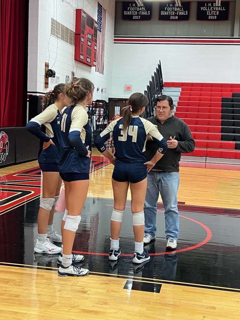 🚨 Record Breaker
BRYLEE MARSTON (Jr.) has set a new Match Assist record with 2️⃣8️⃣  in our game vs Knoxville! (She previously tied the old record set by A. Ruggles of 26)
Regional Championship Vs Orion 6pm tomorrow! 
It has been 🔟 years since MC has been in the regional finals!