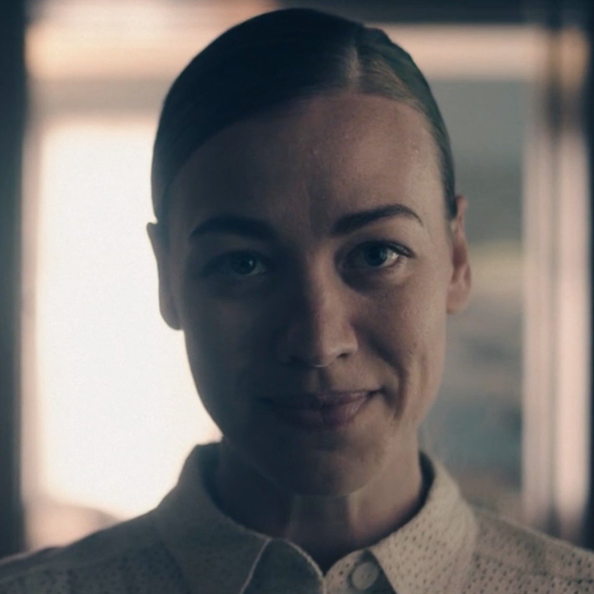 best of yvonne strahovski tweet media