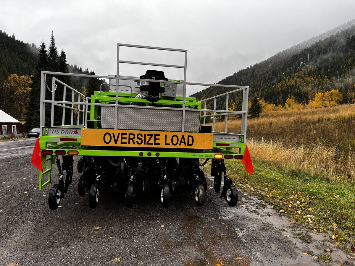 CoryPea45919938's tweet photo. Making miles across Montana and Idaho enroute to https://t.co/HKJKyytaJS DS Drill pulls at Interstate speed with https://t.co/OvMJ2vRtEj tweet will share more details of what this drill has to offer!
#agmonth #intercropping #agriculture #Saskatchewan #wintersteiger #dsdill https://t.co/a2Kjp6lysC