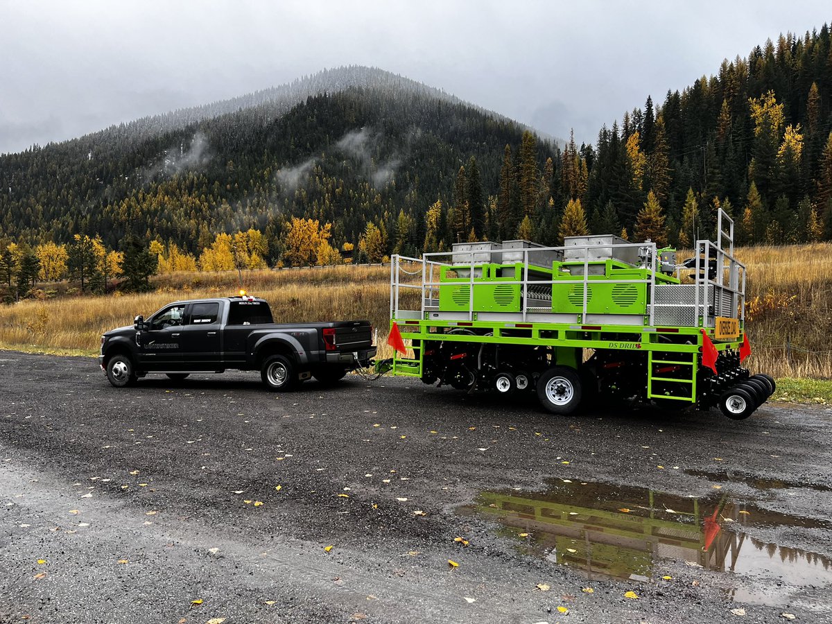 CoryPea45919938's tweet photo. Making miles across Montana and Idaho enroute to https://t.co/HKJKyytaJS DS Drill pulls at Interstate speed with https://t.co/OvMJ2vRtEj tweet will share more details of what this drill has to offer!
#agmonth #intercropping #agriculture #Saskatchewan #wintersteiger #dsdill https://t.co/a2Kjp6lysC