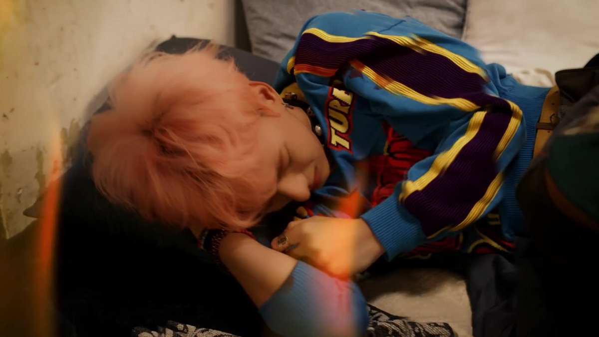 gayeonnugget's tweet photo. shh, sleeping. no wakey.
https://t.co/et59Guu5B0 OVERLOAD ERA
#OdeVisualSampler
#Ode #μ€λ
#XdinaryHeroes #μμ€λλ리νμ΄λ‘μ¦ https://t.co/LmZJD7eIBo