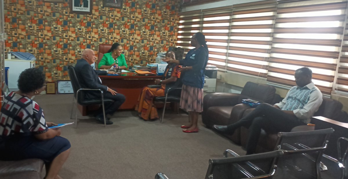 Luchi _Gloria tweet media