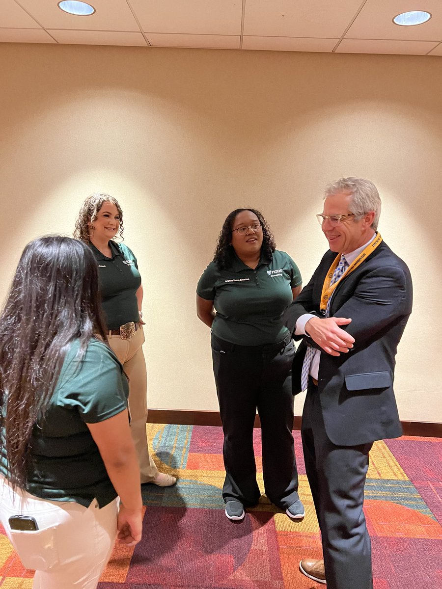 Kelly Manning tweet media