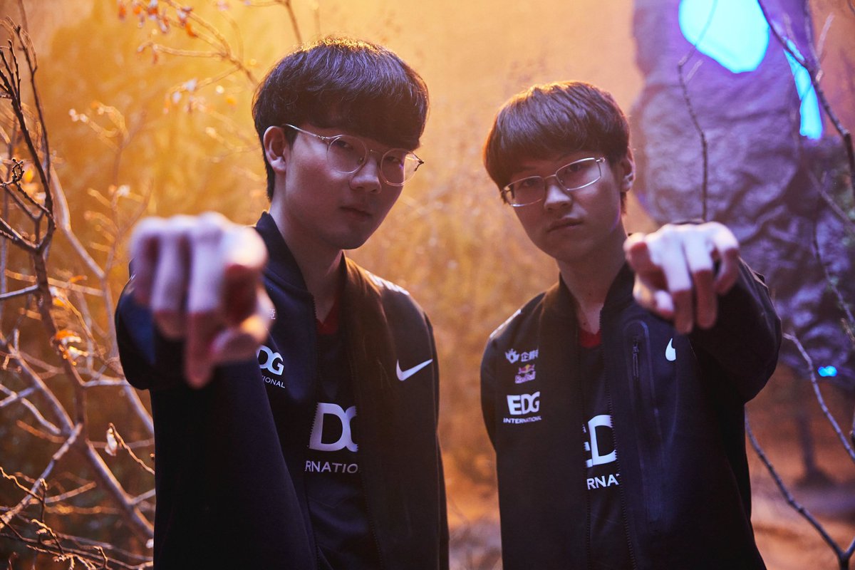 winthersbot's tweet photo. Worlds 2021 - Worlds 2022 https://t.co/riwqVuxdHH