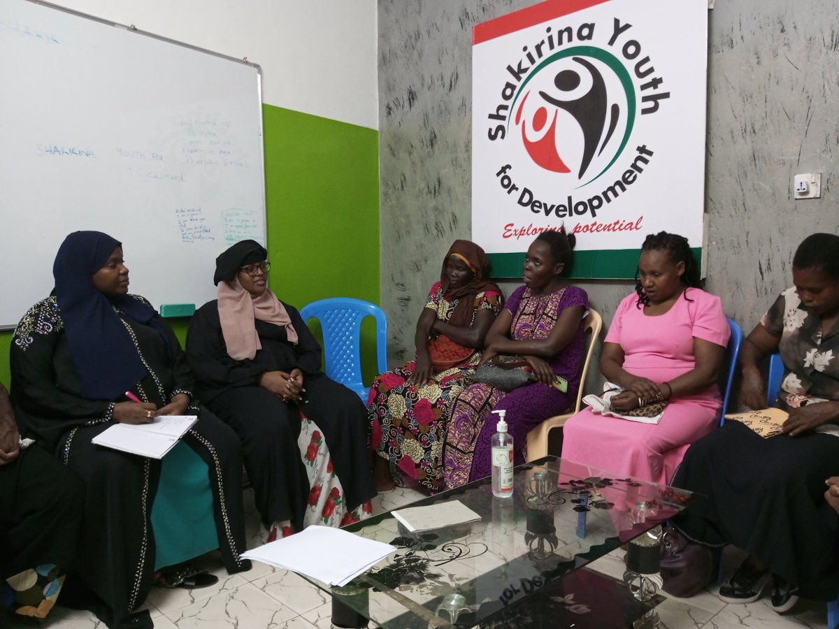 ShakirinaYouth's tweet photo. Empowering women empowers the nation. Meeting with beneficiaries from the #SheRace project supported by @MuslimCharityUK to learn and share experience on how the project has improved their lives. https://t.co/uvCCLPaDua