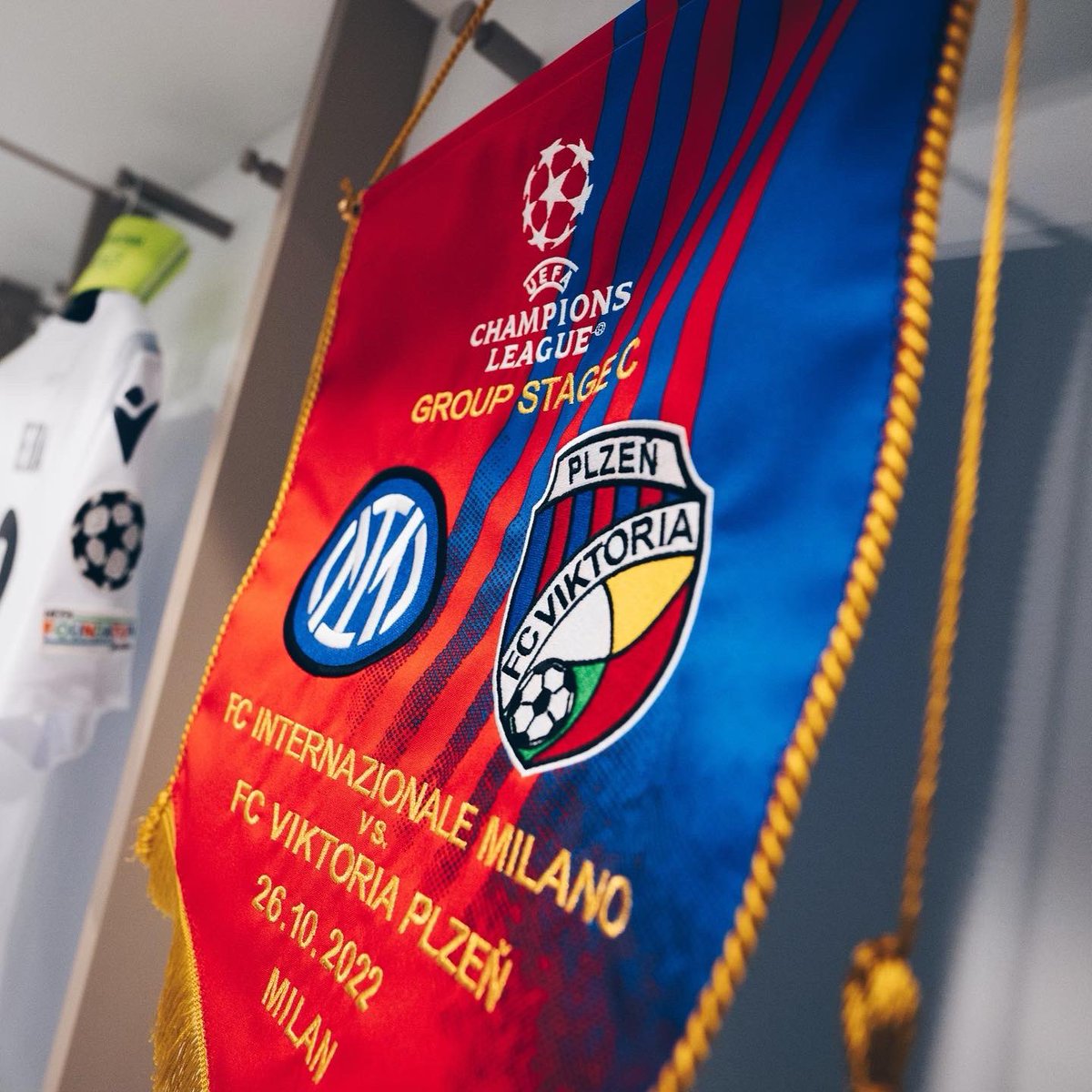 fcviktorkaplzen's tweet photo. Ready! 👊 #UCL #INTPLZ #fcvp https://t.co/7nSstYrBsU