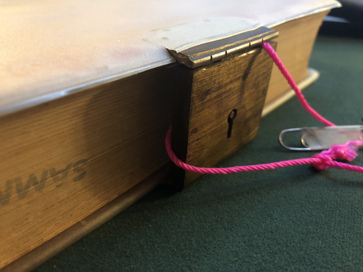 rayedenmagic's tweet image. Here’s another recent addition to my magic library, Will Goldston’s Exclusive Magical Secrets (1912). The charm of the book is the lock and key protecting the knowledge within. 

#magiclibrary #magicsecrets #lockandkey #antiquarianbooks #magiccollection #rayedenmagic