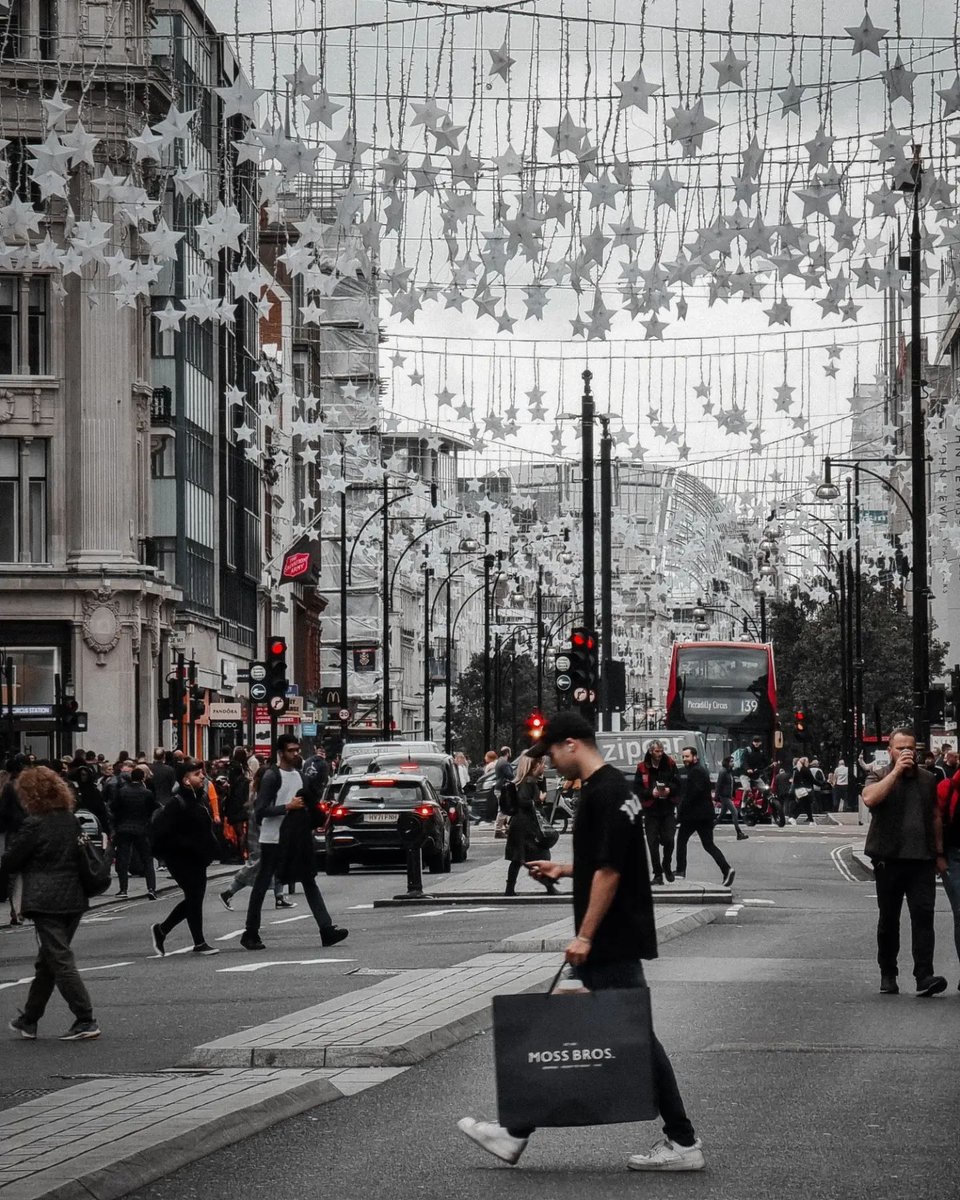 OxfordStreetW1's tweet photo. With party season just around the corner, there really is no better place to get suited and booted than @MossBros
Visit one of their Oxford Street stores for exceptional service and leave more dapper than ever before...
#OxfordStreet #MossBros
📸 @cs_snapshot https://t.co/V6SMD4pW3I