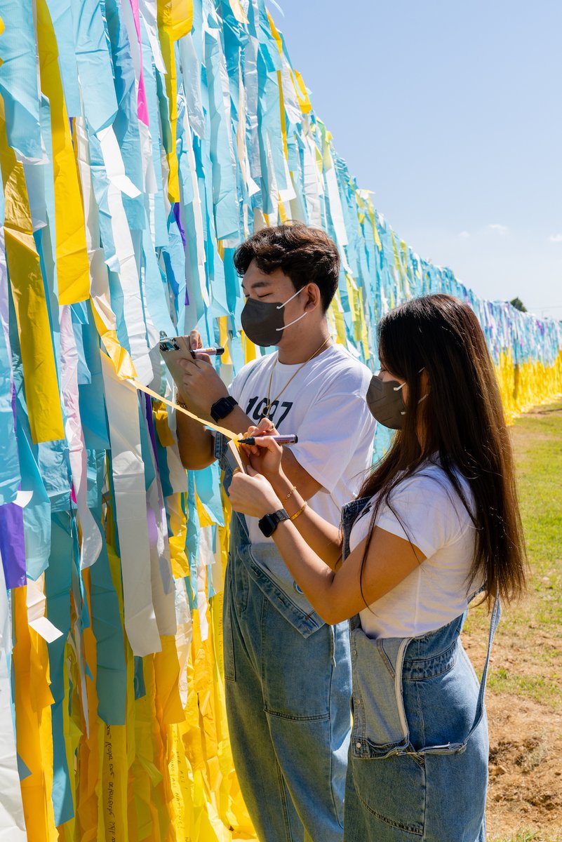 Messages being added to Visions In Motion in the demilitarized zone of North and South Korea.  What message would you like to add to this artwork?   poetickinetics.com/visions-in-mot…