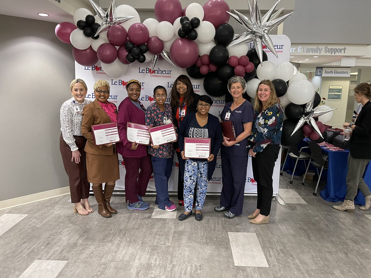 UthscN's tweet photo. Recognizing our child neurology/neuroscience institute team members celebrating milestone anniversaries. Congratulations To All! 🎉❤️ #LeBonheurProud #WorkHardPlayHard #LeBonheurNeuroscienceInstitute #NeuroscienceInstitute
#UTHSCchildneurology #LeBonheurChildrensHospital https://t.co/cTrsHoePEh