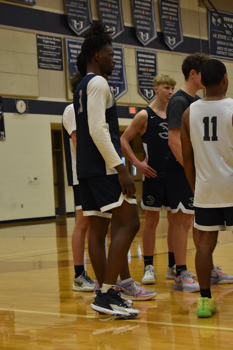 Hawk_Hoops's tweet image. Day 1 Views!

#Weinhere #EEE #HawkNation