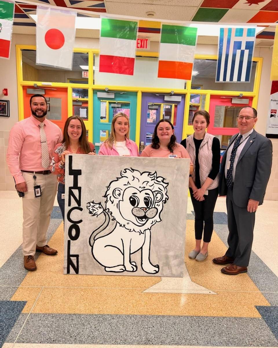 East Stroudsburg University education majors created a mural for Lincoln Elementary School.

Thank you!!

Pictured students: Jayden Eldridge, Kelsey Hoffner, Natalie Biery, and Jessica Knause. 

@basdlincolncs @basdsupt @esuniversity @mrgbasd #basdproud #esu