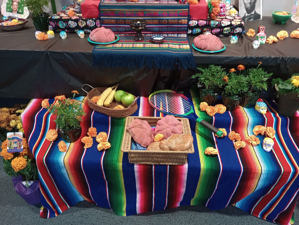 Spanish Club is hard at work. #FelizDiaDeLosMuertos #DayoftheDead <a href="/WeAreDeerPath/">Deer Path Middle School</a> #wearedeerpath #LFmoments