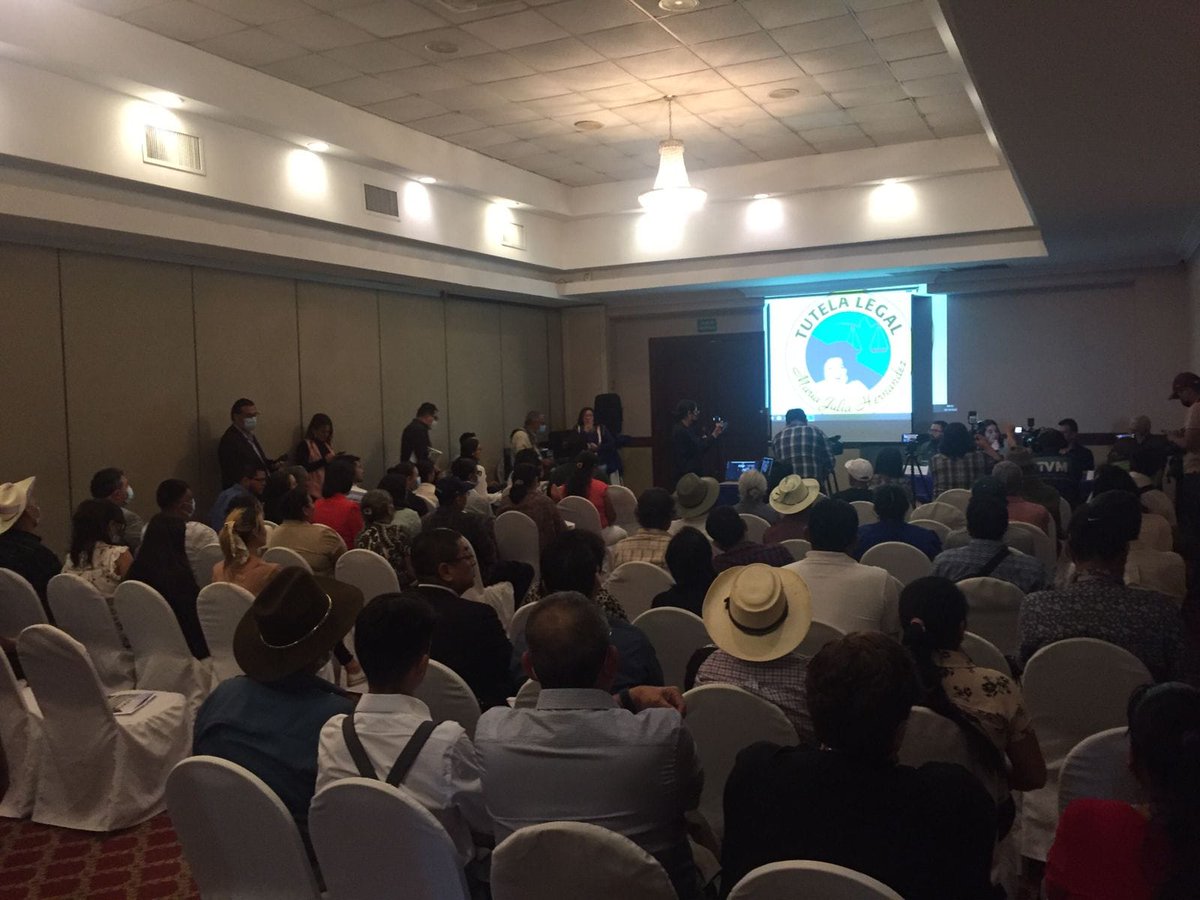 El día de ayer una delegación de APDHEM participó en el foro: A diez años de la Sentencia de la Corte Interamericana de Derechos Humanos en el caso de la masacre de El Mozote y lugares aledaños, organizado por <a href="/TutelaLegalMJH/">Tutela Legal MaríaJH</a> y con la participación de <a href="/cejil/">CEJIL</a> <a href="/davidemorDDHH/">David Morales</a>