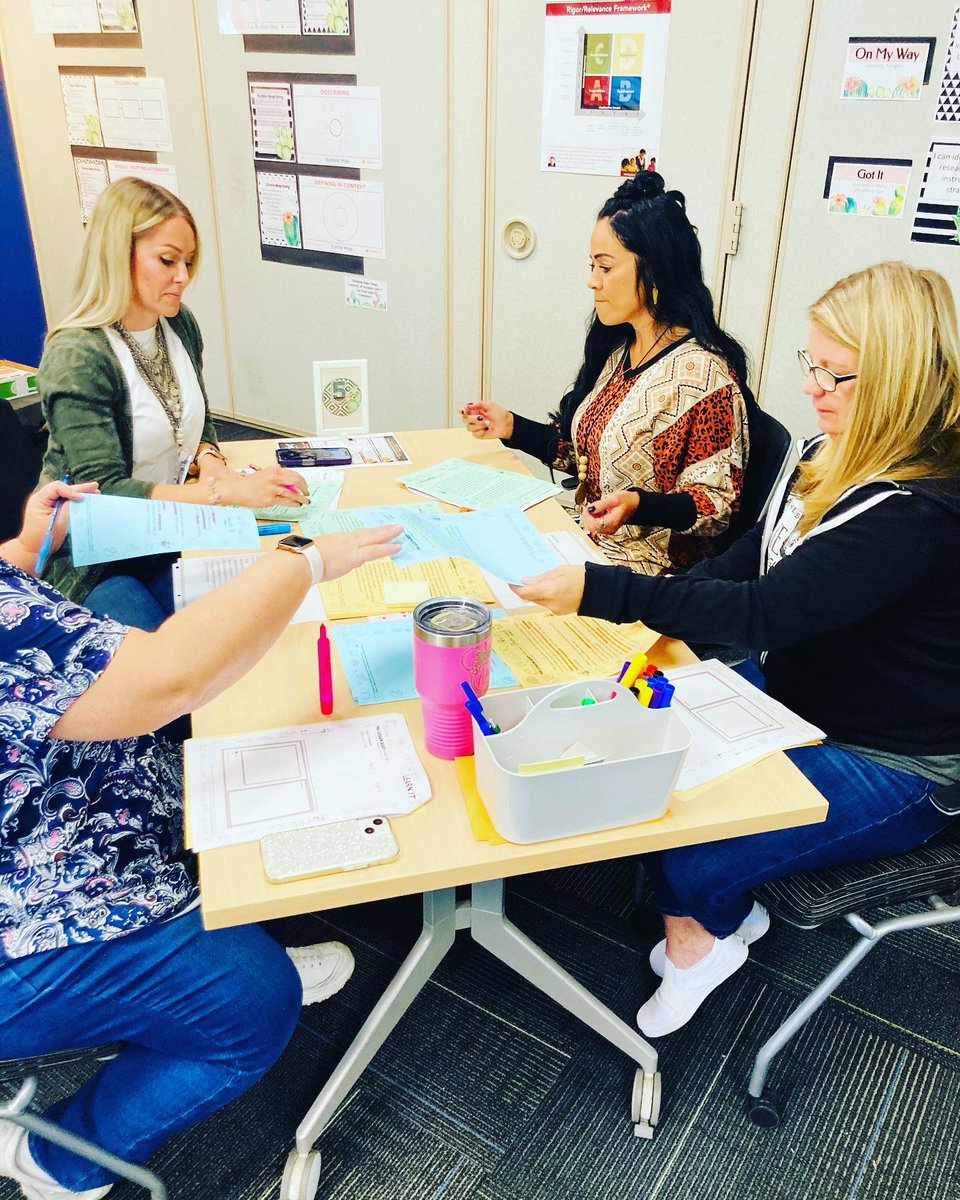 gpsprofgrowth's tweet photo. 💛💙 GPS Induction mentors and advisors came together to extend their knowledge of lesson design, as well as to learn more about communication in order to better support our new teachers. It was a pleasure to work with them yesterday; can’t wait to see group #2. #gpslearns https://t.co/Qj6QLs9PSG