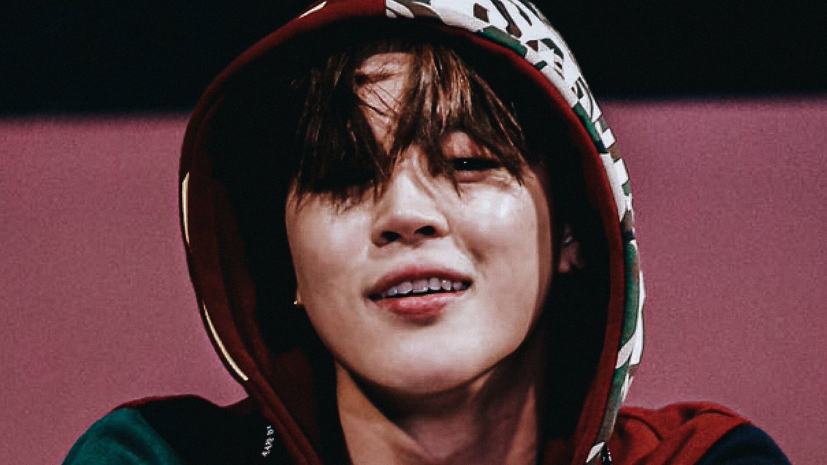 librafolders's tweet photo. — the ultimate heartthrob (one k concert). https://t.co/qswca1AWpV