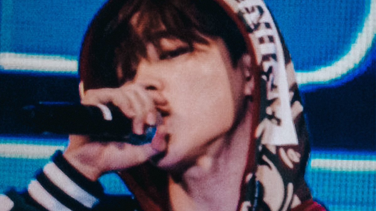librafolders's tweet photo. — the ultimate heartthrob (one k concert). https://t.co/qswca1AWpV