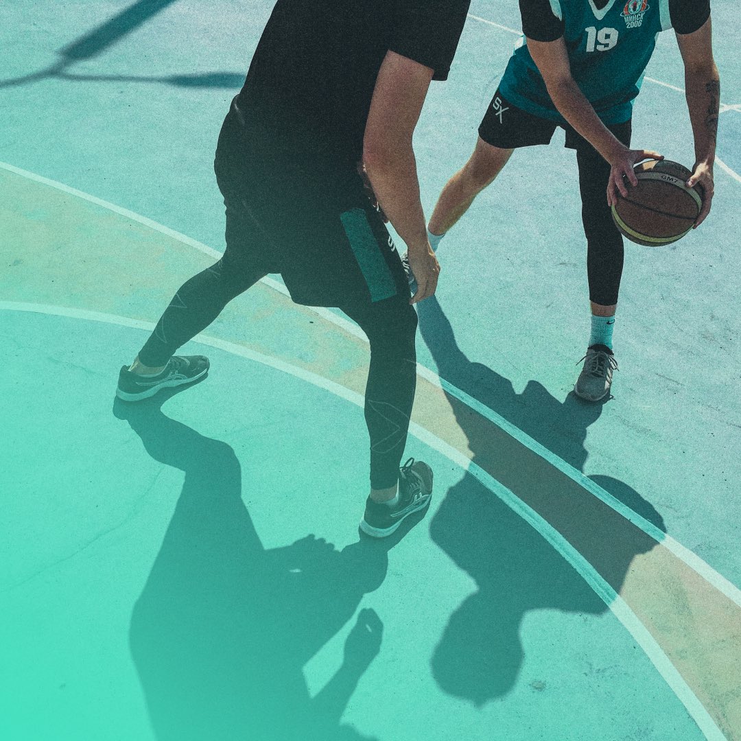 UmityApp's tweet photo. Any sport. Any place. Any time. 

Find like-minded people on Umity now! 

Will do a 3x3 match, but need 1 more person? 🏀 Download and #MeetOnUmity 

Explore, Chat, Meet 🤗

#london #londers #sports #friends #meetup #meet #basketball #basket #football #yoga #cycling #fitness https://t.co/VbAsFPvTgm
