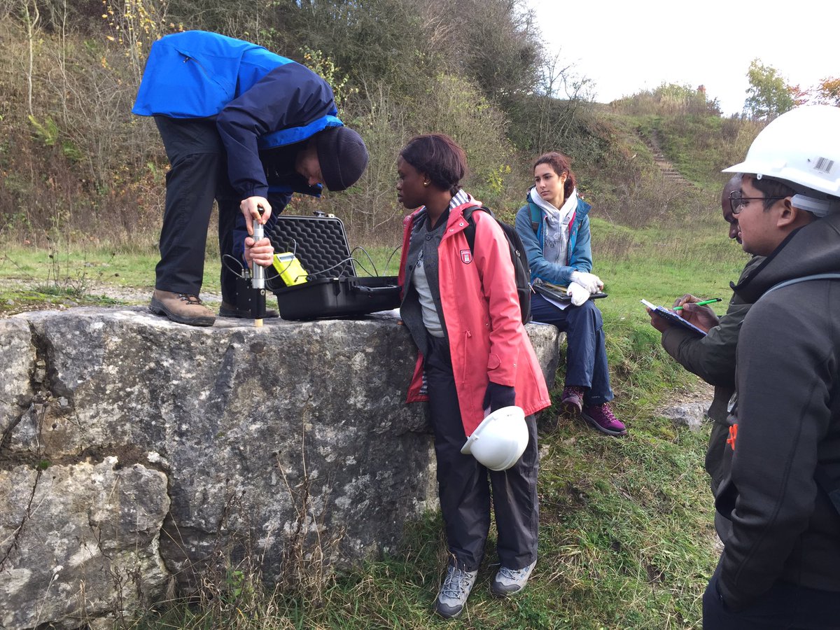 StephenLokier's tweet photo. Afternoon finds the @DerbyUni #GeoEnergy MSc crew measuring #permeability in #limestones and #dolomites and considering implications of #diagenesis to fluid flow properties. #GeoDerby #reservoir #EnergyTransition https://t.co/Oaps3lg38A