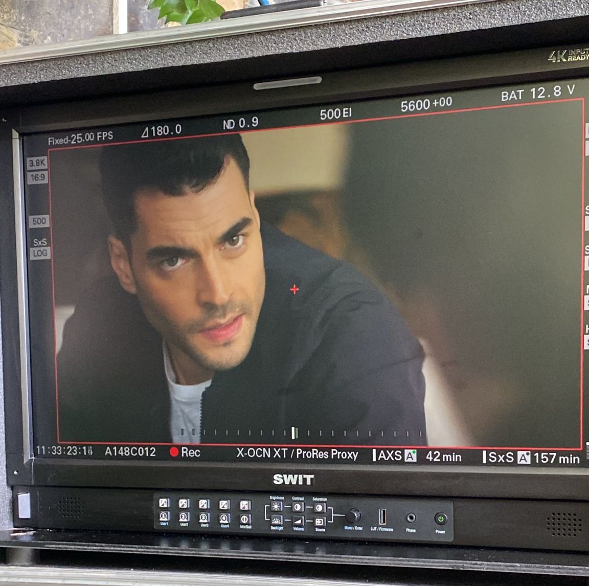 Setten fotolar gelmişş İyi ki gelmiş😍😻 
       #AkınAkınözü #Tuzak #Umut