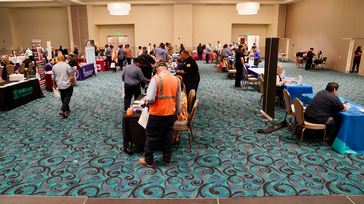 CityOfMissionTX's tweet photo. Today the city’s Human Resources Department held its annual Health and Wellness Fair for all city employees, which included free flu shots, basic medical screenings, and plenty of fitness information. We’re trying to do our part to stay healthy! #FitMission https://t.co/l0HT8vsyEx