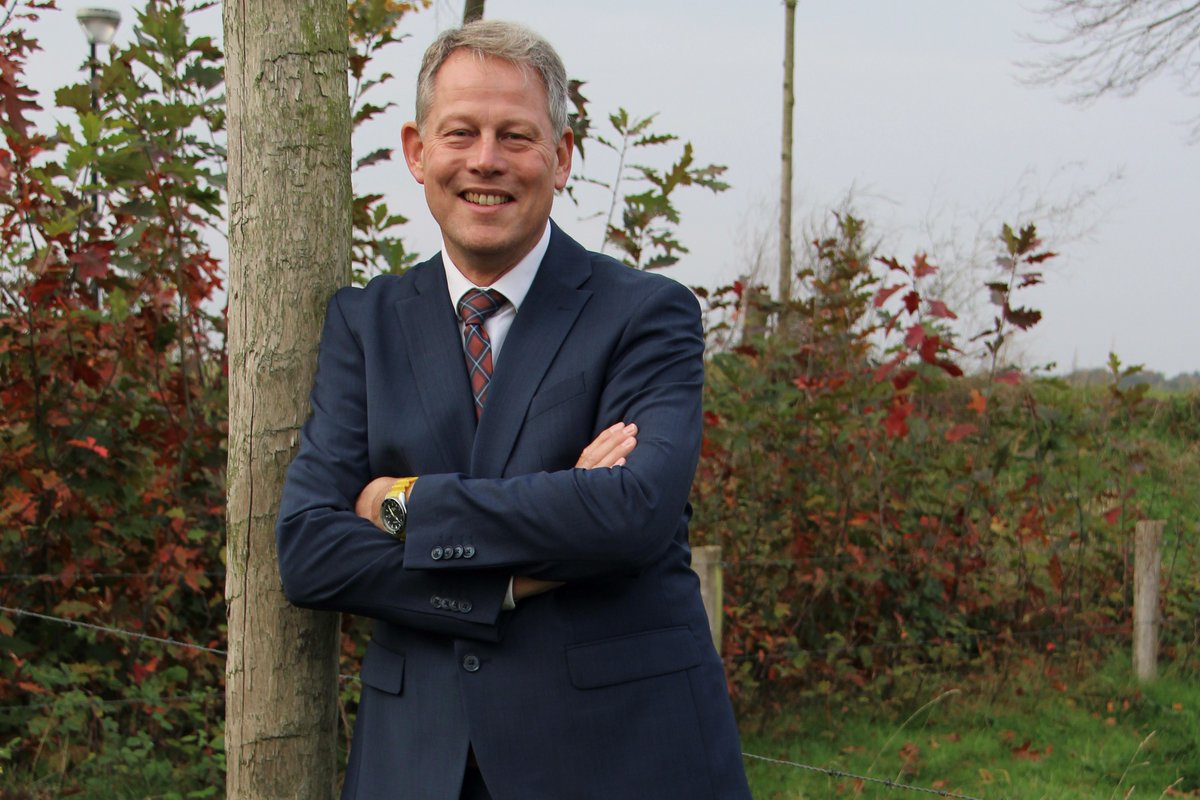 WaterschapHHNK's tweet photo. Het algemeen bestuur van @WaterschapHHNK is unaniem in de voordracht van Remco Bosma als nieuwe dijkgraaf voor dit waterschap ten noorden van het Noordzeekanaal tot en met Texel. De voordracht van de nieuwe dijkgraaf moet door de koning worden bekrachtigd https://t.co/iyTu7O2q5g https://t.co/YFdsoxPeNT