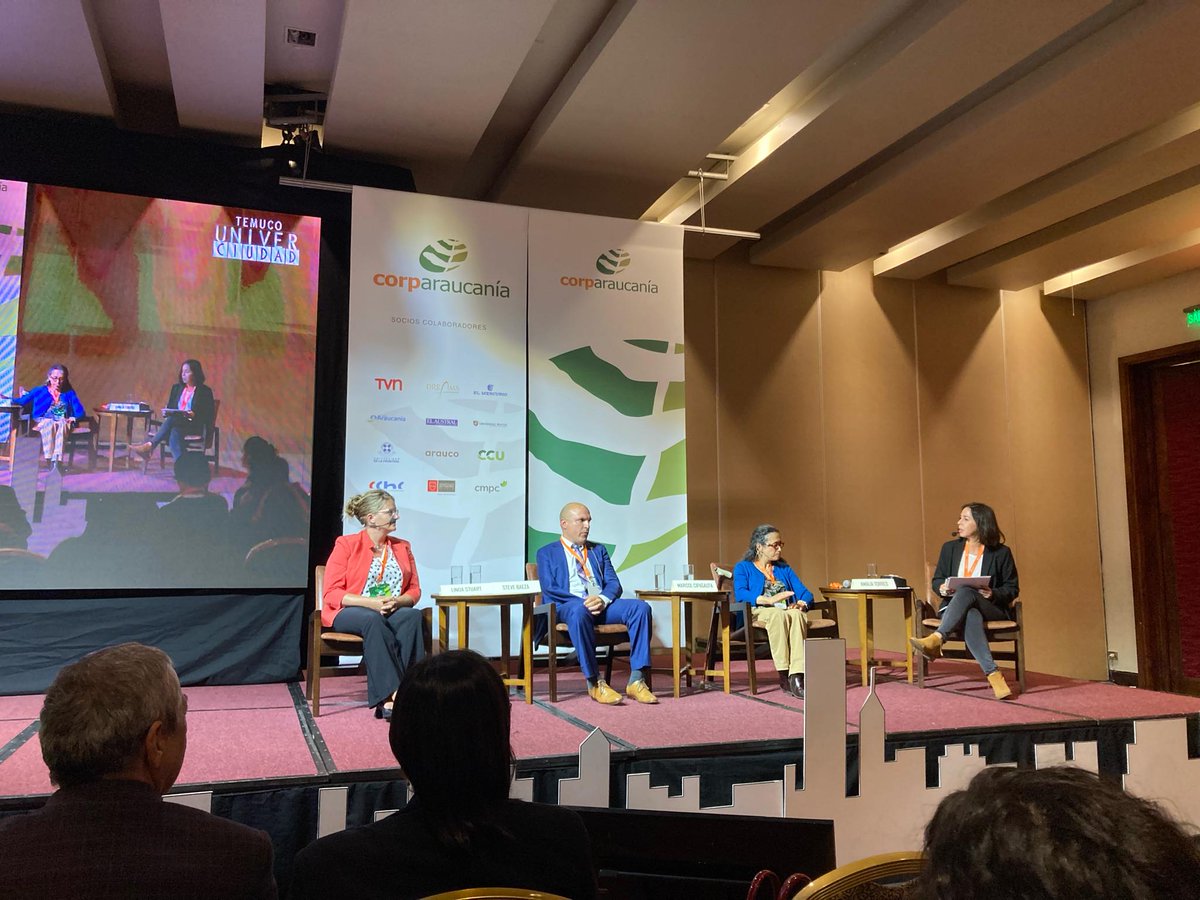 ¡AFS promoviendo la Ciudadanía Global!

Se presentó Linda Stuart, Directora de Innovación Educativa Global en #AFS Internacional, al "Encuentro Internacional de Ciudades Universitarias”. Dio tres charlas, en donde resaltó la importancia de la educación en la ciudadanía global.