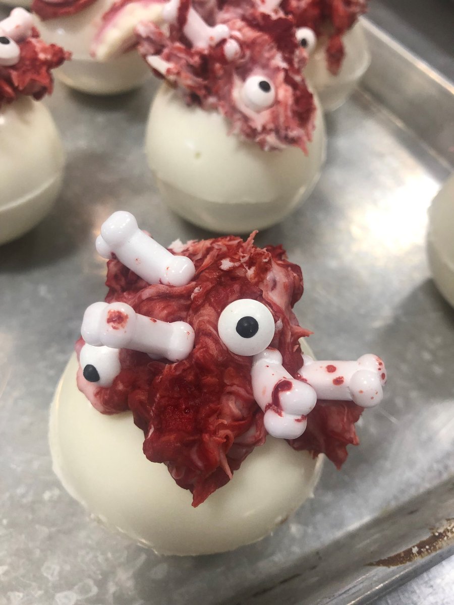 We are loving these spooktacular Hot Cocoa Bombs our creative staff whipped up for Halloween! Grab them while we’ve got them and watch them melt away and turn into a delicious cup of cocoa! 🎃 👻 

#doorcountywi #doorcountyusa #doorcounty #renards #doorcountyfood #hotcocoabombs