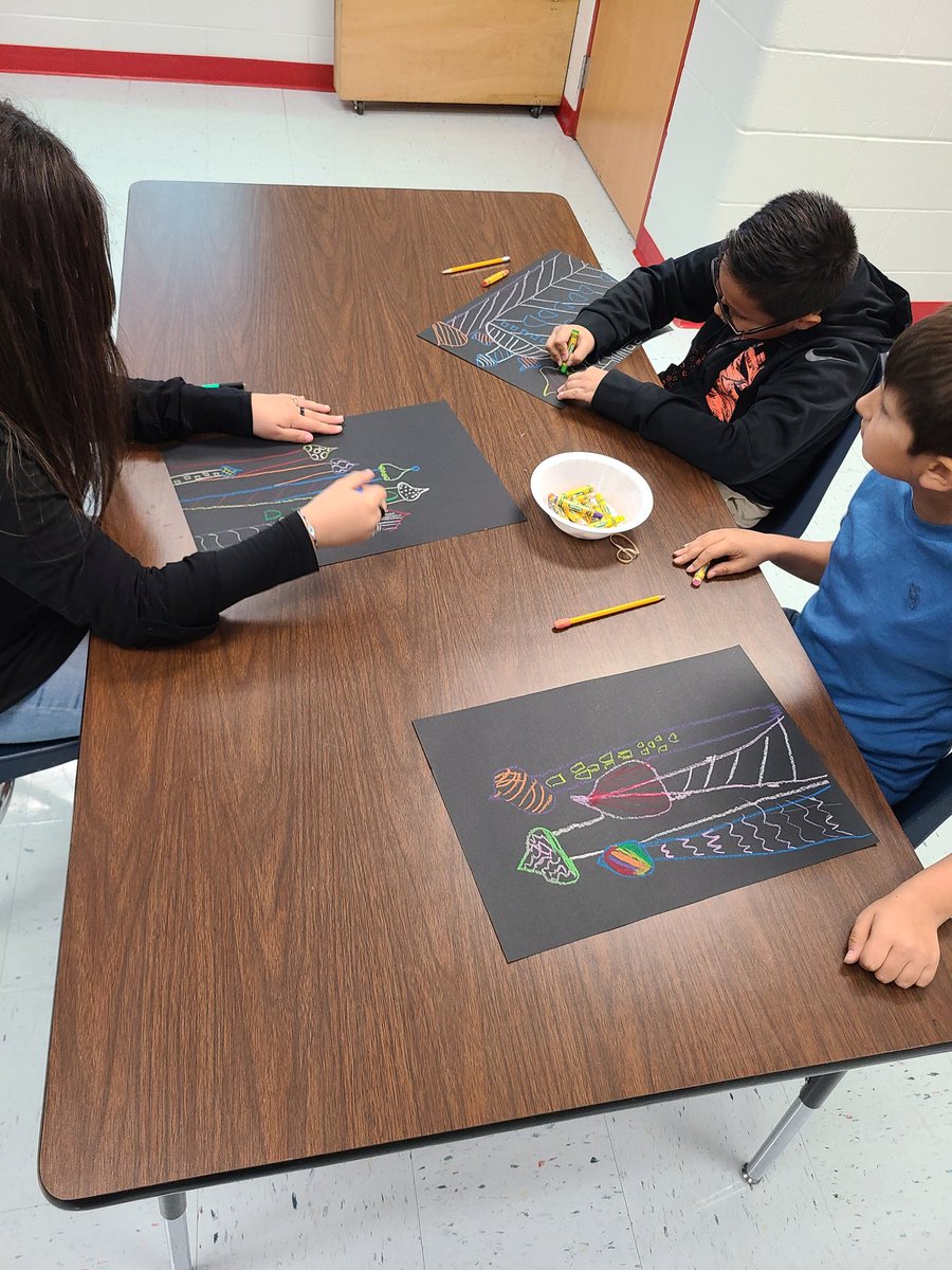 GTGuyRobert's tweet photo. 5th grade GT students exhibiting creativity designing domes.  @NISDGTAA @NISDHatchett https://t.co/02UUKmdrl3