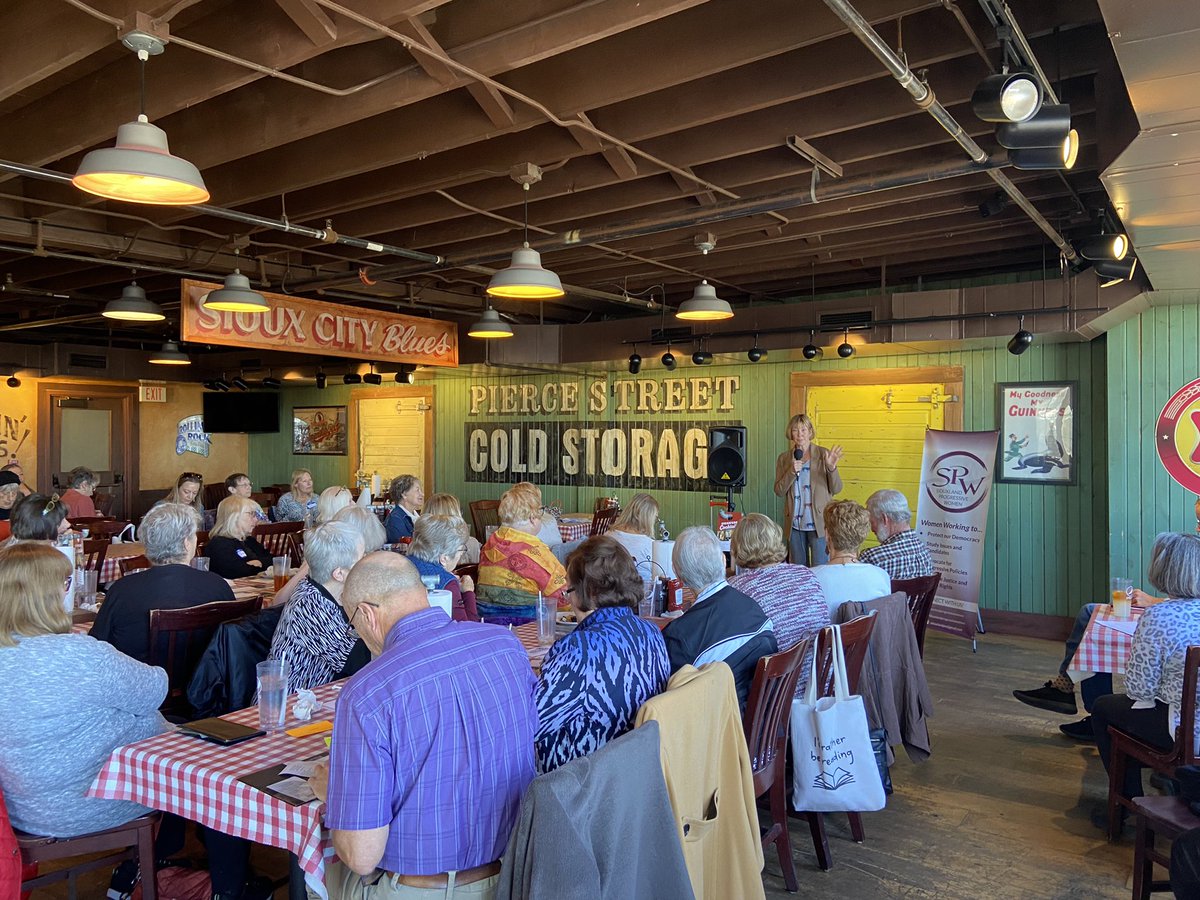 JackieforIowa's tweet photo. It was great to talk to the Siouxland Progressive Women one last time before Election Day. We’re less than 2 weeks out and it’s time to Get Out the Vote! https://t.co/pfi9RKE5xr