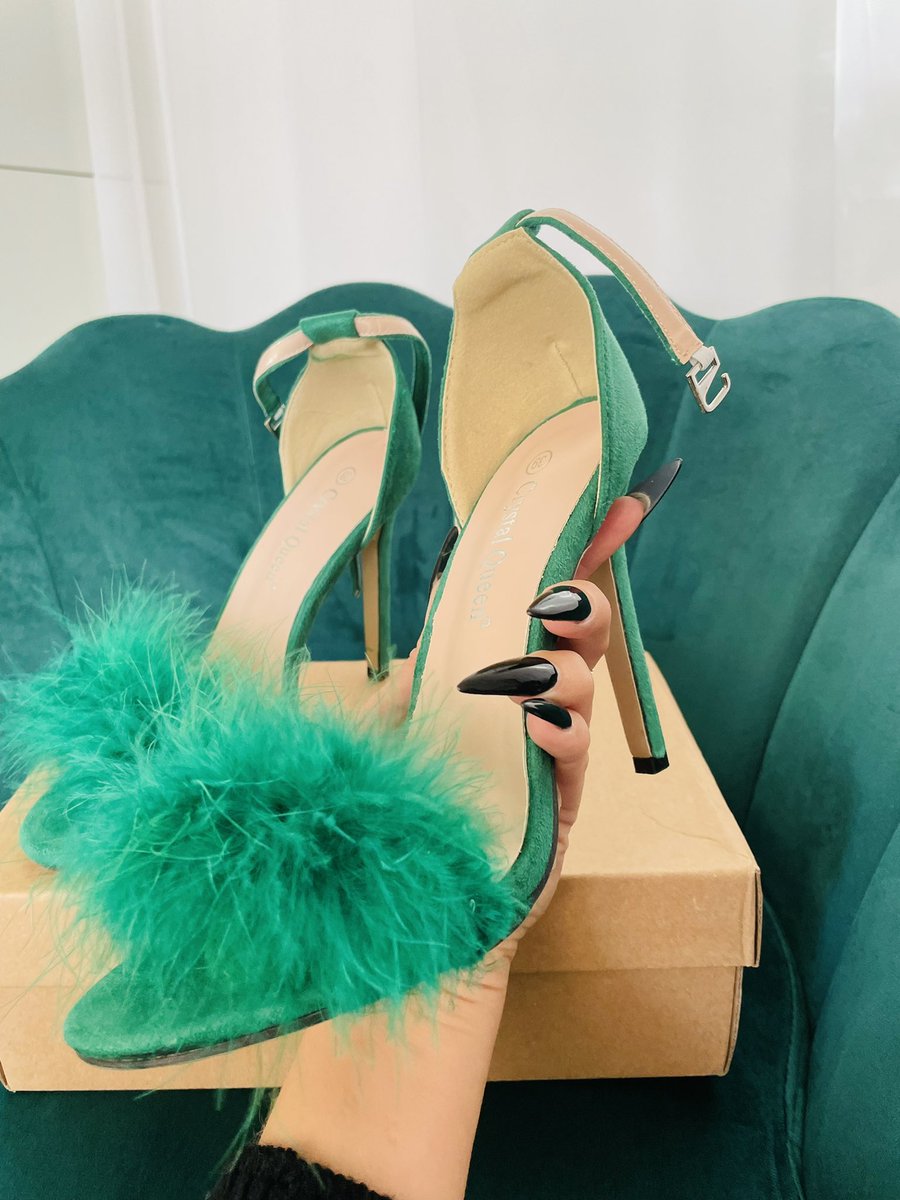 THE Queen of Sole © on Twitter "I love a beautiful pair of sub funded