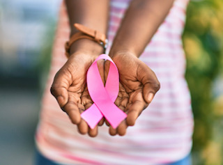 CHAHPMedCenter's tweet photo. If you are genetically predisposed to breast cancer, check with your health insurance provider to see if the BRCA gene test is available to you. It could save your life! #BreastCancer #BRCATest #BreastCancerGene #CancerPrevention #CHAHPMC #CHAHollywoodPresbyterian https://t.co/U4wOs2oYNf
