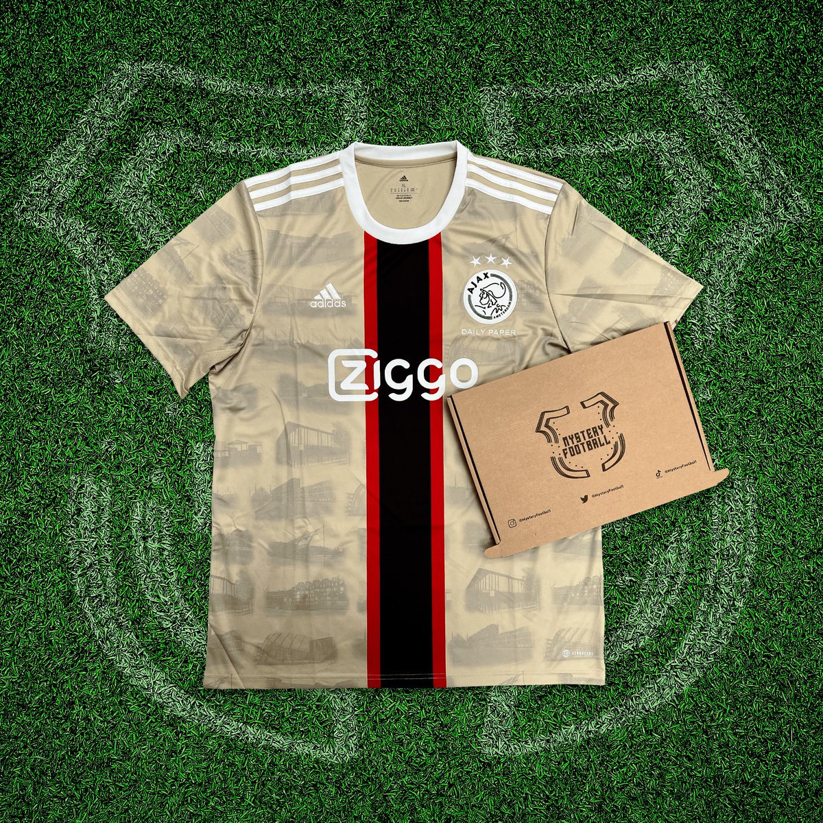 If Mo Salah scores vs Ajax tonight, we will give away a Mystery Football shirt to one lucky follower!🔴⚪️

To enter: 
1️⃣ RT this tweet
🤝 Follow us

Good luck! 🤞🏻