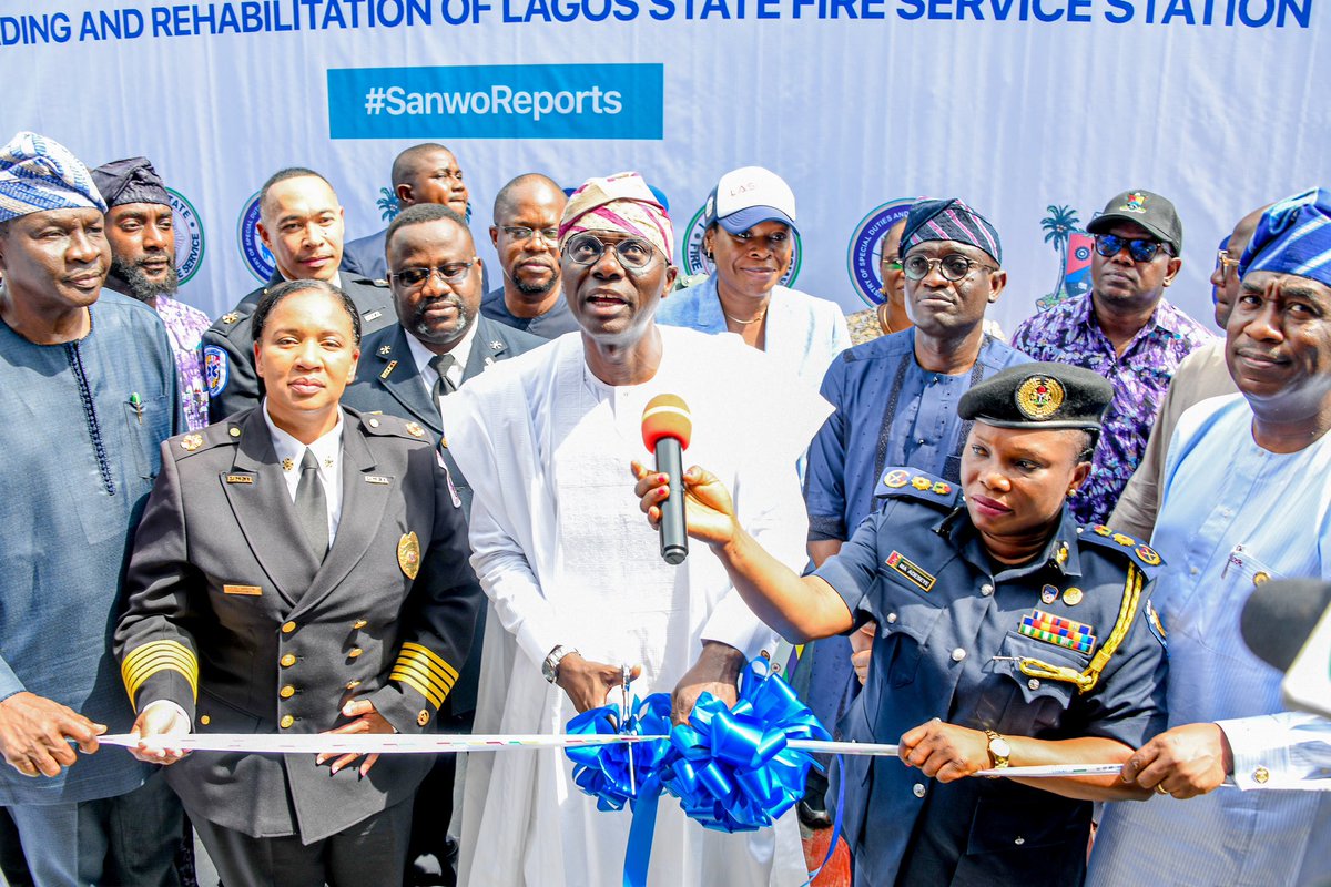 Mr_JAGs's tweet photo. Governor @jidesanwoolu also commissioned the upgraded Fire Department headquarters in Alausa.
With the three additional assets, Lagos now has 21 fully equipped fire stations across the State.
#LagosFireService
#SanwoLekansi https://t.co/AcPphXdfdL