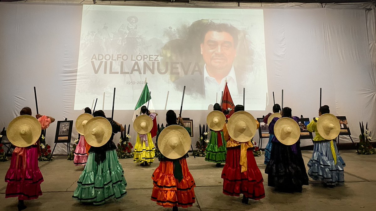 FPFV_Mx's tweet photo. ¡Hasta siempre, Camarada! Feliz cumpleaños. 

¡Viva Villa, cabrones y cabronas! 

DEMOCRACIA, JUSTICIA Y PODER POPULAR. https://t.co/vZegoWMNn2