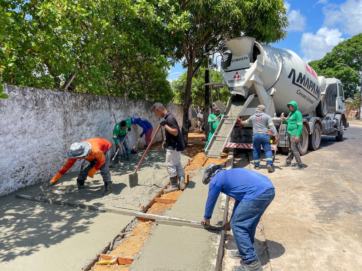 prefmacapa's tweet photo. Investimento em mobilidade urbana! 👷🏾

📍Espia como tá ficando o trabalho ali na rua Paraná e Av. Henrique Galucio, nos arredores do cemitério São José.

😎 Na Prefs o trabalho não para, afinal, temos pressa em construir uma Macapá cada vez melhor pra todos! https://t.co/AKUsh7vWkg