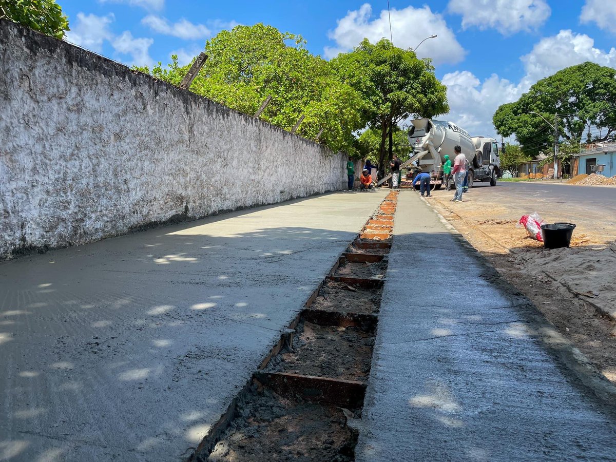 Investimento em mobilidade urbana! 👷🏾

📍Espia como tá ficando o trabalho ali na rua Paraná e Av. Henrique Galucio, nos arredores do cemitério São José.

😎 Na Prefs o trabalho não para, afinal, temos pressa em construir uma Macapá cada vez melhor pra todos!