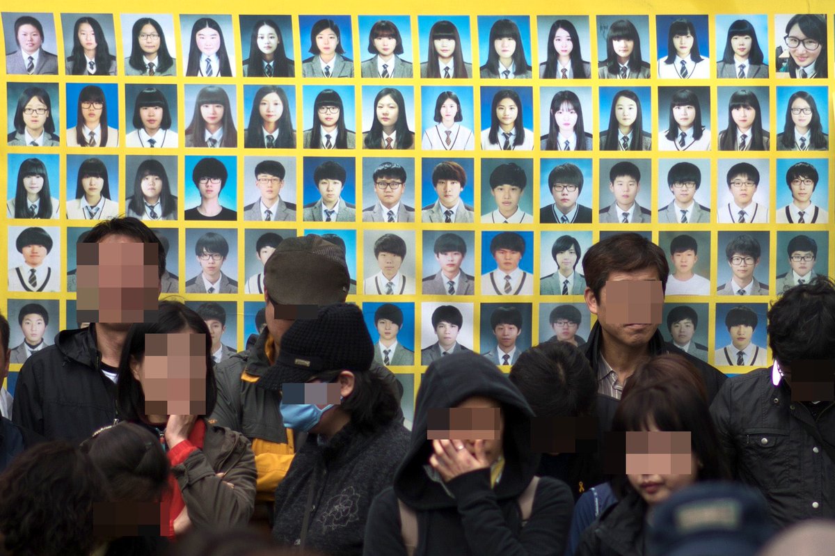 เธรดนี้จะมาเล่าถึงโศกนาฏกรรมครั้งใหญ่ที่มีนักเรียนเสียชีวิตมากที่สุดในเกาหลี เมื่อนักเรียนร่วมสามร้อยชีวิตนั่งเรือไปทัศนศึกษาด้วยกันแต่กลับเรือล่มเสียชีวิตไปเกือบหมด และสาเหตุก็มาจากคนเห็นแก่ตัวกลุ่มหนึ่งกับกัปตันที่ขึ้นชื่อว่าเป็นฆาตกรที่สั่งให้ทุกคนบนเรือนั่งอยู่นิ่งๆ! (มีต่อ)
