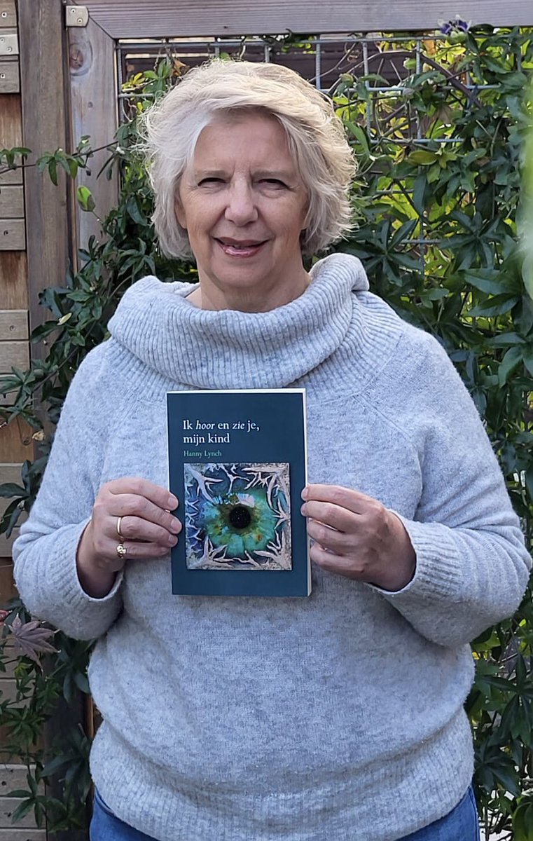 Hanny_Lynch's tweet photo. Het proef exemplaar van mijn boek kwam binnen . Ik ben blij! The sample of my new book arrived. I’m happy #sexualchildabuse #incest #taboo https://t.co/bC30uDSAv1