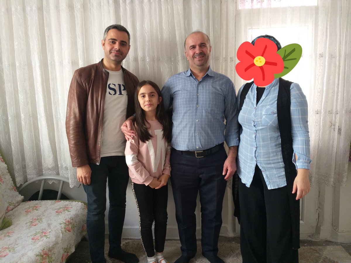 Okul paydaşlarının işbirliği öğrencilerimizi de güçlü kılıyor. Misafirperver velilerimize teşekkür ederiz.

Bağlar Yahya Kemal Beyatlı İlkokulu

#öğretmengönülleriBAĞLAR
<a href="/BaglarKaymakam/">Bağlar Kaymakamlığı</a> 
<a href="/Diyarbakirmem/">Diyarbakır İl Millî Eğitim Müdürlüğü</a> 
<a href="/Murat4Kucukali/">Murat Küçükali</a> 
<a href="/BaglarMEM21/">Bağlar İlçe Milli Eğitim Müdürlüğü</a> 
<a href="/Mehmet_Bulut21/">Mehmet BULUT</a>
<a href="/Ilkokuluykb/">Yahya Kemal Beyatlı İlkokulu</a>